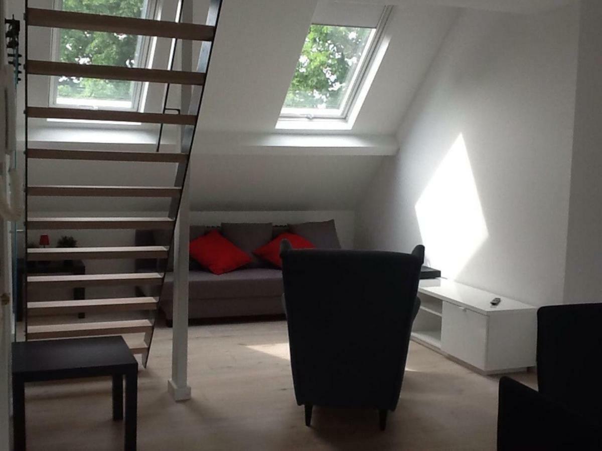 Akker Duplex Apartment Mortsel Exterior photo